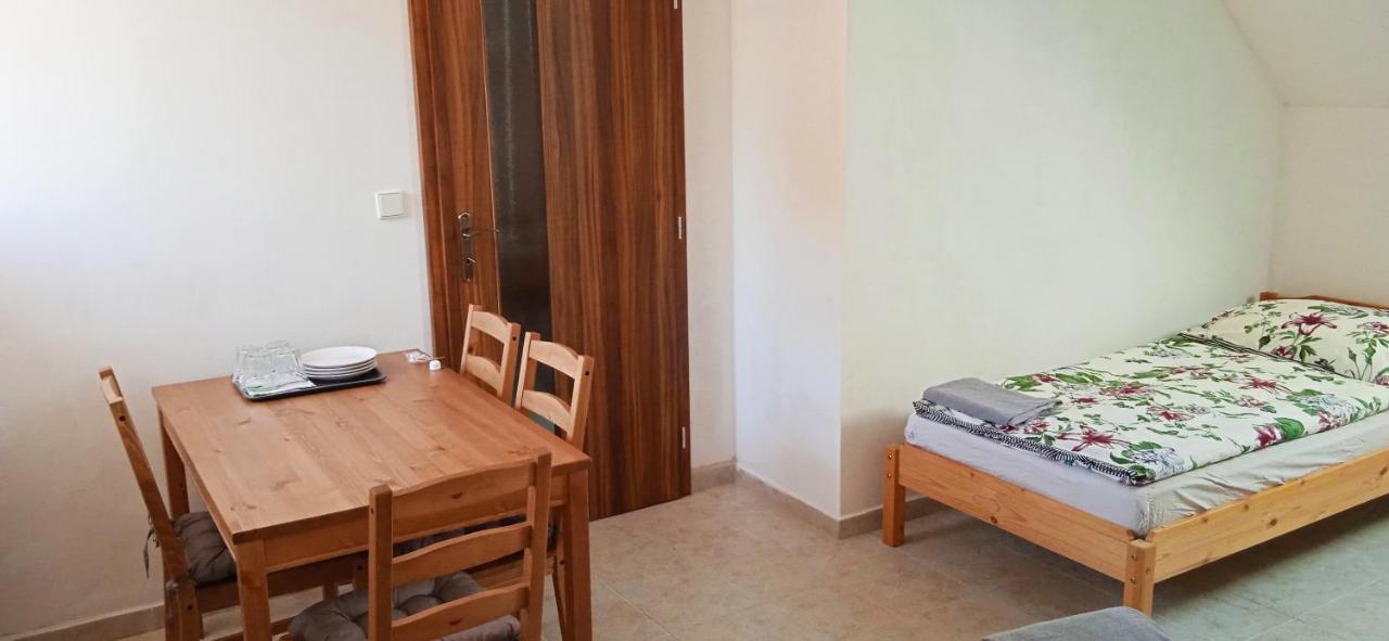 Ubytovani U Tajcu Dolni Berkovice Extérieur photo
